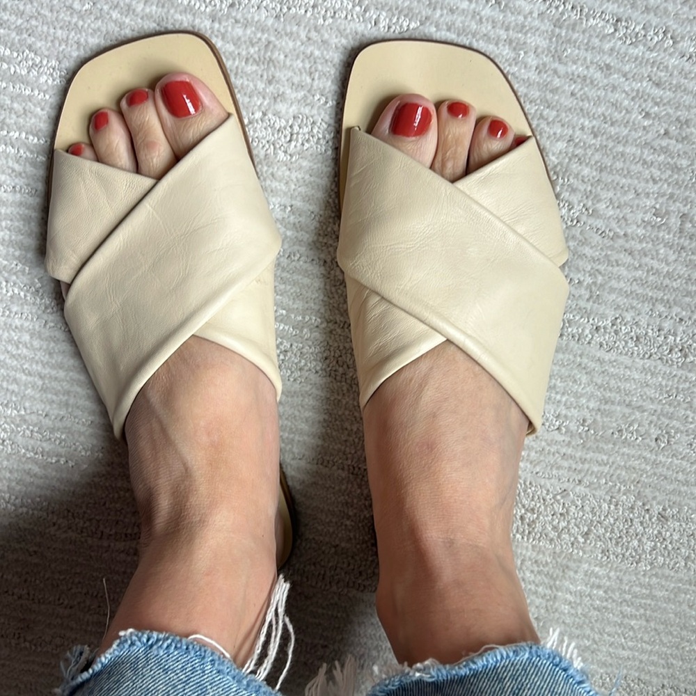 Everlane Italian Sandals